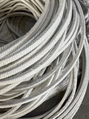 White Ceramic Boiler Heat Sealing Ropes with Spray Silk Rug Manufacturing Technique