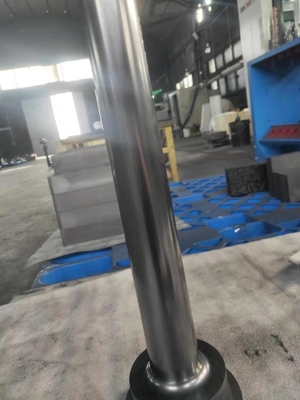 20-75mm Size Density 1.82 Graphite Two Impregnated Three Baked with and Long Lifespan