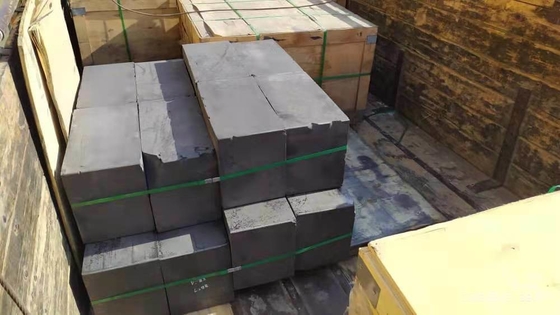 1.60-1.65g/cm3 Low Density Graphite Rod for Electrode Forming Way Extruded Graphite
