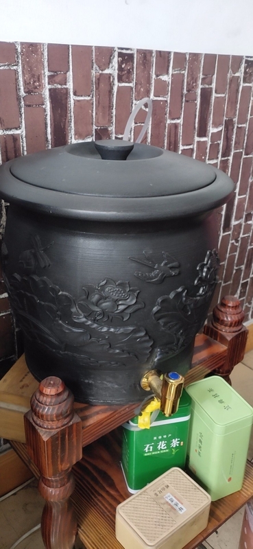 DC-1.85 Graphite Tea Pot for Drinking Customized and Accepts Payment in USD