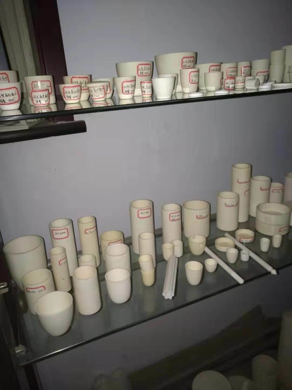 High Temperature Ceramic Crucible for Leco Horiba Furnace DC-16 Customized Options